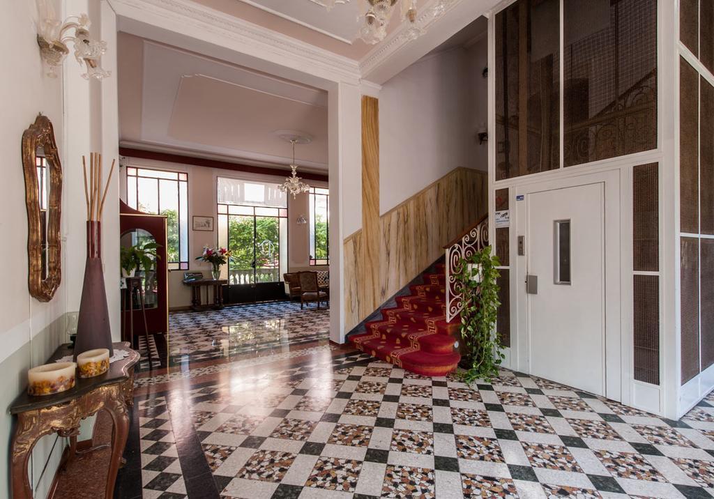 Hotel Byron Lido di Venezia Екстер'єр фото