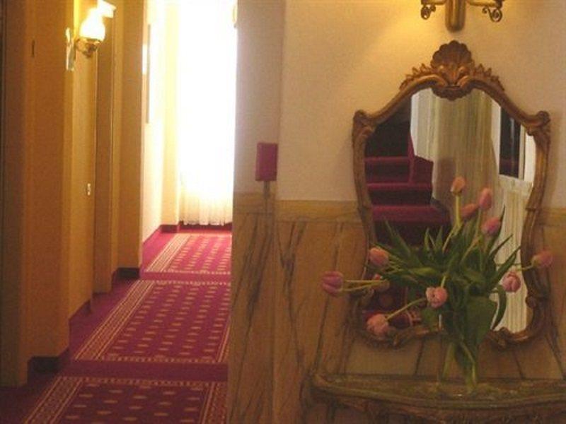 Hotel Byron Lido di Venezia Екстер'єр фото